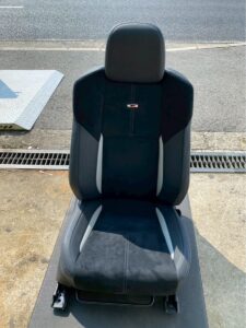 プリウス　PHV ZVW52 GR 純正運転席シート