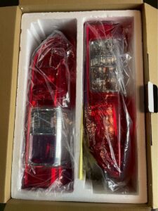 ハイエース 200系　6型　寒冷地仕様　純正テールランプ