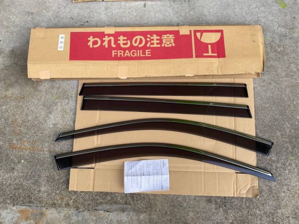 レガシィ　オプション　BRG 後期ドアバイザーセット