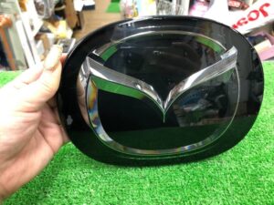 CX-5 CX-8 MAZDA フロントエンブレム　レーダー　TK79-51730