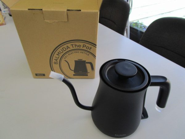 バルミューダ 電気ケトル The Pot 600ml K02A-BK