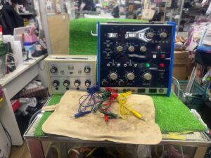 低周波治療器 東医療機器 整骨院 肩こり 腰痛