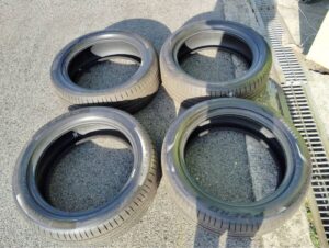 PIRELLI ピレリ　PZERO 235/50R19 