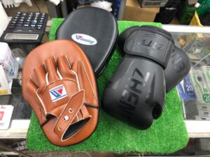 Winning ボクシンググローブ ミット　左右セット