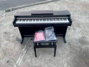 YAMAHA ヤマハ 88鍵　 電子ピアノ ARIUS アリウス　YDP-162R