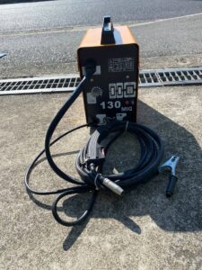 ノンガス　半自動溶接機　100V 130mig
