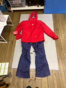  Helly Hansen スノーボードウェア 上下セット 