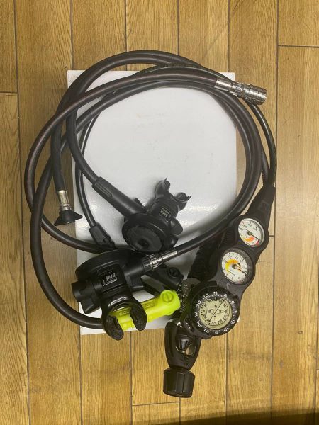 SCUBAPRO スキューバプロ レギュレータ オクトパス　R390 ゲージ