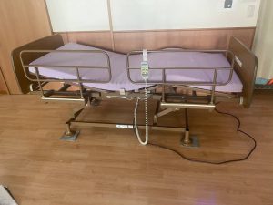 Panasonic NAIS 電動介護ベッド　マットレスセット