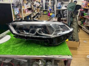  BMW 3シリーズ F40 純正左ヘッドライト　63.11-94285809-08