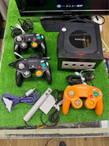 ゲームキューブ Nintendo GAMECUBE 本体　コントローラー　DOL-001