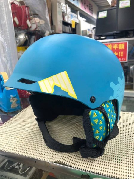 SHRED HALF BRAIN シュレッド　ヘルメット MーLサイズ