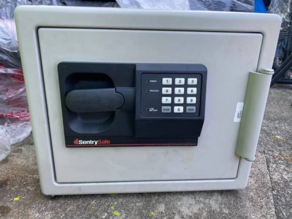 セントリー 耐火金庫 テンキータイプ
