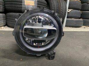 Jeep ラングラーJL 純正右LEDヘッドライト　55112882AF