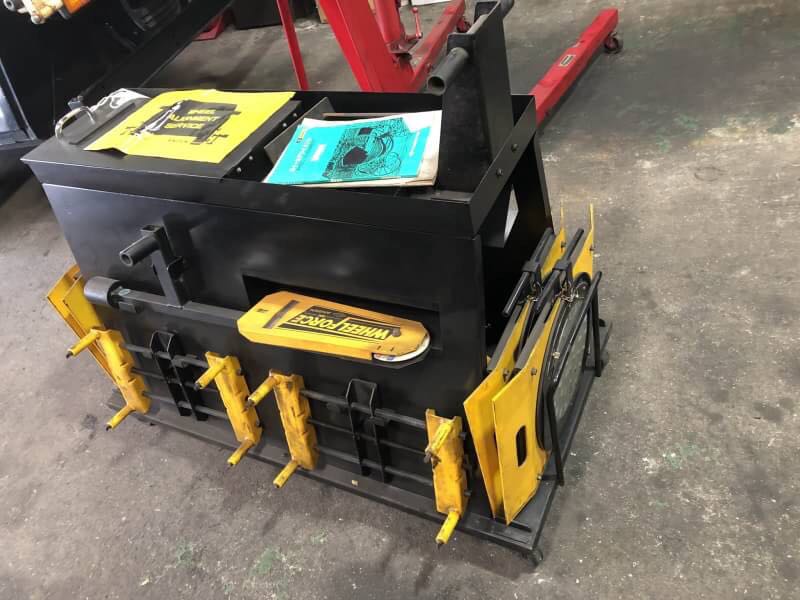 ANZEN WHEEL FORCE 1900 ホイルアライメントシステム