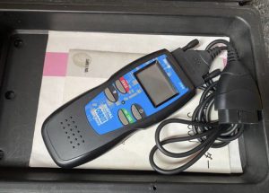INNOVA コードリーダー　OBD2 3100