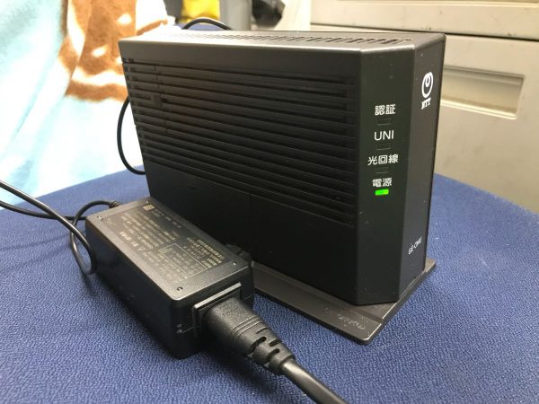 NTT ルーター 光回線終端装置 日本電信 GE PON タイプD 通電品 アダプタあり 7×17×12cm 600x450