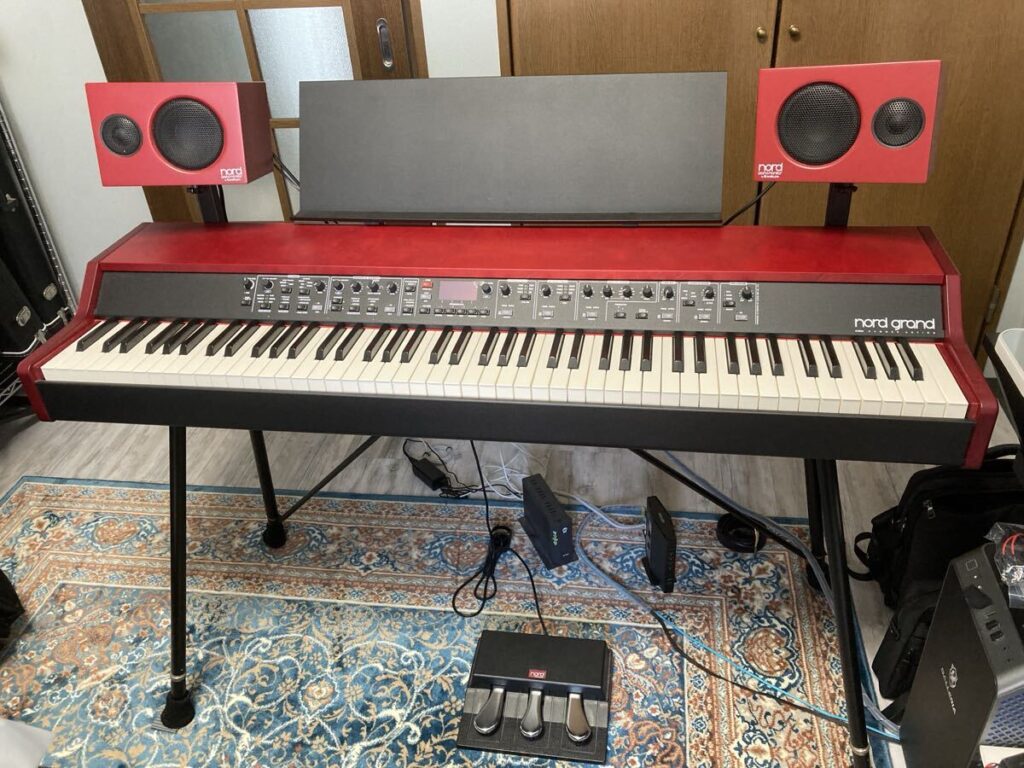 Nord Grand スピーカー８８鍵盤 1024x768