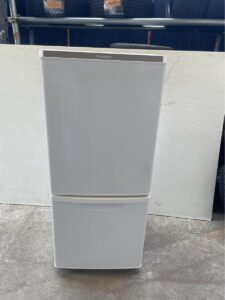 Panasonic パナソニック 138L ノンフロン冷凍冷蔵庫　NR-BW14FJ-W