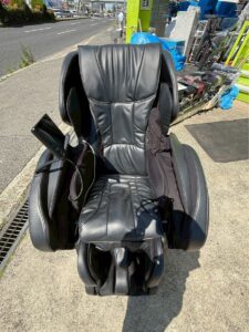 Panasonic パナソニック　リアルプロ マッサージチェア 家庭用電気マッサージ器　EP-MA102