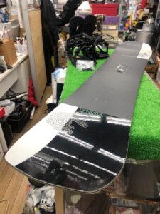 スノボ板・ビンディング・ブーツはセットとバラ売りどっちが高く売れる? SALOMON ASSASSIN 153cm ビンディング HEADセット
