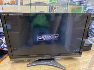 大型テレビを売る前に確認すること|壁掛け・スタンドなし・リモコン欠品・搬出条件を解説1 SHARP AQUOS 40V型液晶テレビ LC 40SE1
