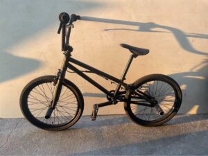  SUELO スエロ　BMX 自転車