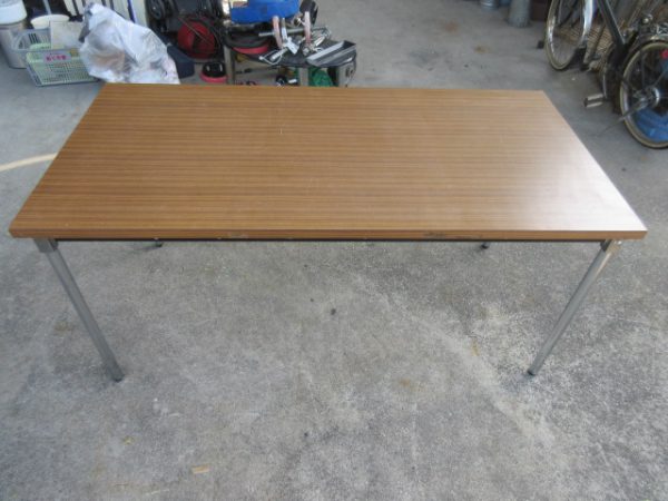 会議テーブル ミーティングテーブル 机 木製 傷あり 1500×750×700 事務用品 600x450