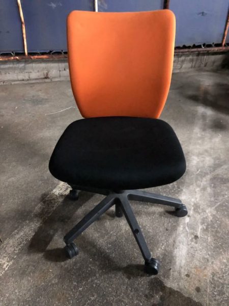 内田洋行 UCHIDA オフィスチェア 事務椅子 450x600
