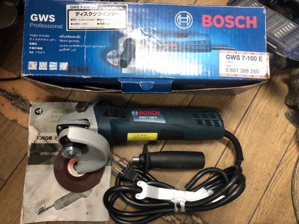 BOSCH ボッシュ ディスクグラインダー GWS7-100E 50/60hz