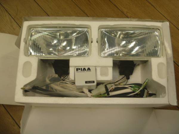 PIAA ハロゲンランプ　ＰＫ６１３ＢＷ　未使用品 600x450