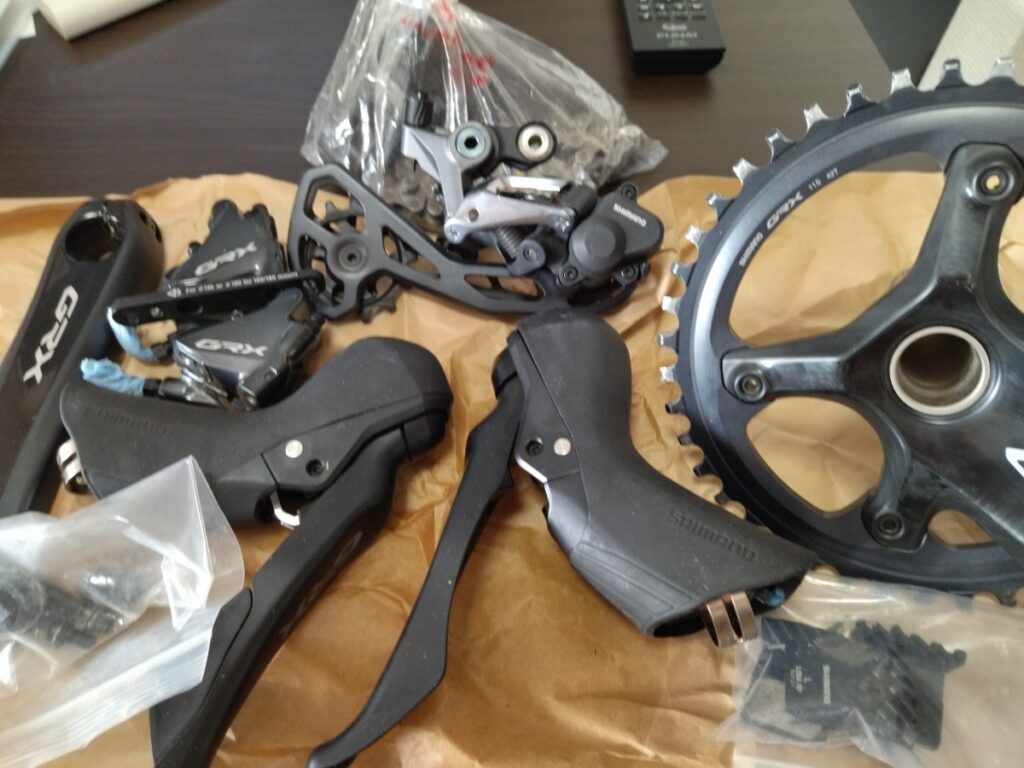 ロードバイクは完成車とパーツ売りどちらが高い?フレーム・ホイール・コンポの査定を比較 shimano GRX機械式 11速コンポセット 1024x768