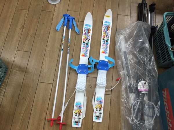 Snow Panda 子供用スキー板 ストック付 パンダスキー 600x450