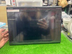 三菱電機　表示器　 タッチパネル　GT2510-VTBD