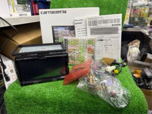 カロッツエリア　楽ナビ Bluetooth 地デジAVIC-RZ700